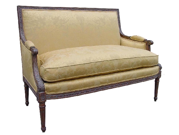 C-99582 loveseat UPH White Brg xx3.jpg